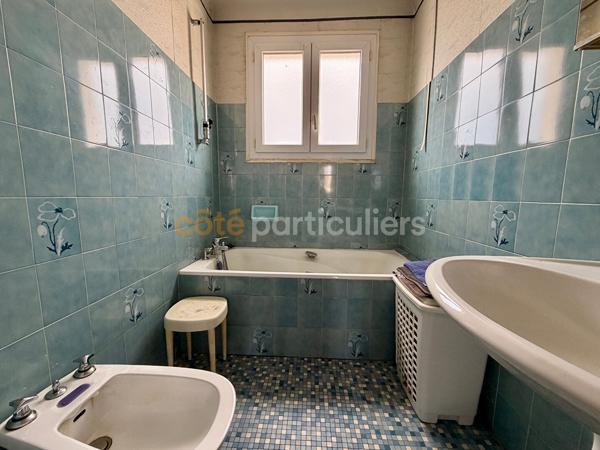 Vente
                Maison119,45 m² - 6 Pièces -
                    LES SABLES D OLONNE (85100)