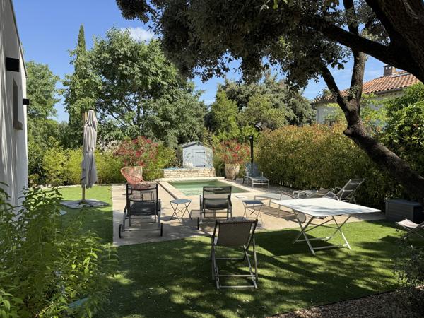 Les Angles (30133) Maison entièrement rénovée