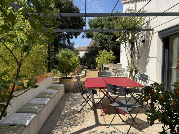 Les Angles (30133) Maison entièrement rénovée