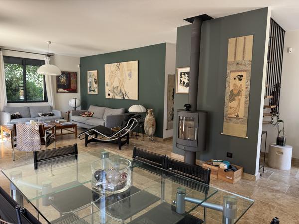 Les Angles (30133) Maison entièrement rénovée