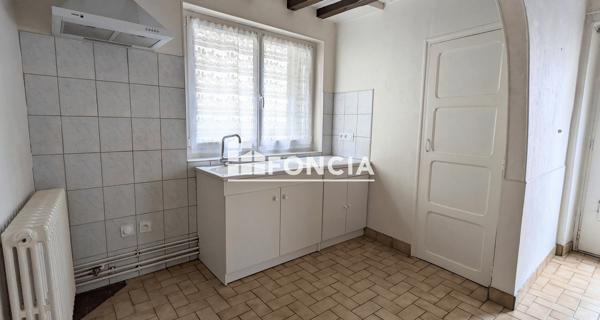 Location Maison 2 pièces 45 m² - Sceaux-sur-huisne 72160