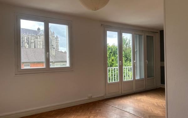 Appartement à louer    3 pièces •  Beauvais