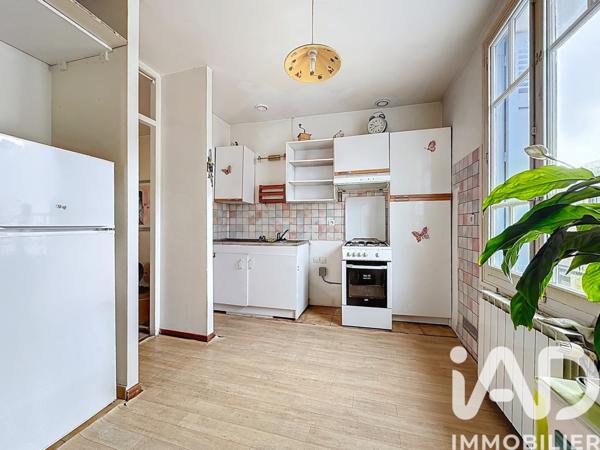 Immeuble à vendre 170 m² Bram