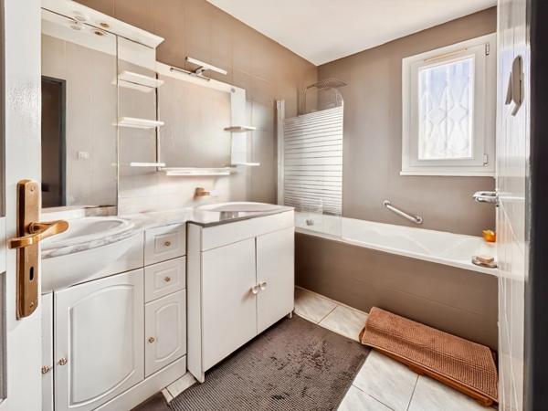 Juvignac – Villa familiale avec dépendance et fort potentiel locatif