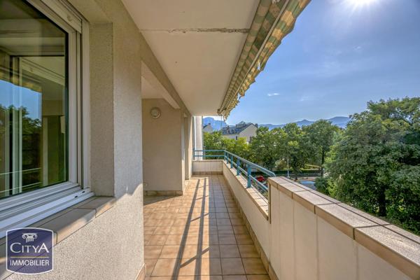 Appartement à vendre 3 pièces 79m² Chambéry (73000)