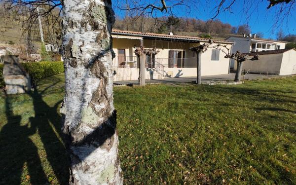 Maison à vendre    5 pièces •  Chalabre