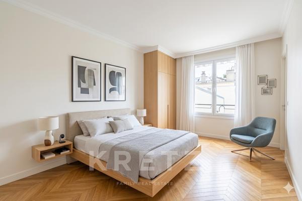 NEUILLY-SUR-SEINE – Mairie/Perronet – Rare dans le secteur – 4ème étage – Vue dégagée – Traversant –