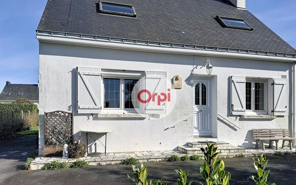 Maison à vendre    4 pièces •  Ambon