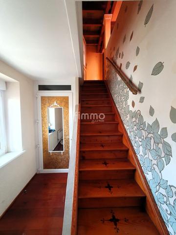 Duplex atypique cathédrale 101m²