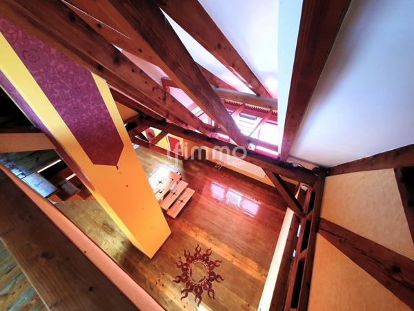 Duplex atypique cathédrale 101m²