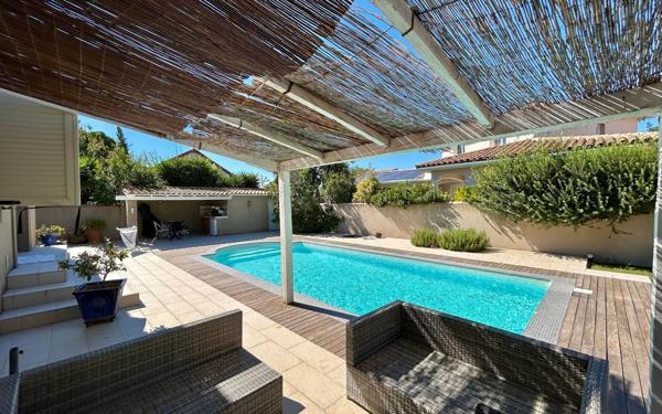 Maison à vendre    3 pièces •  Sète