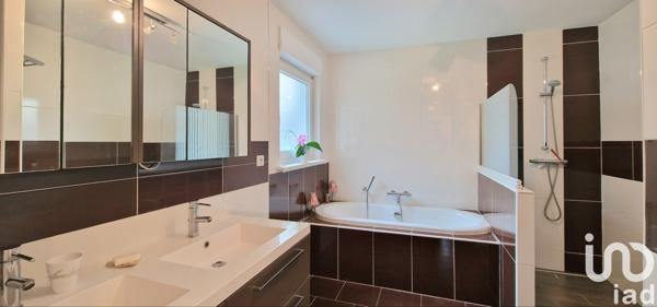 Maison à vendre 5 pièces 135 m² Lachambre