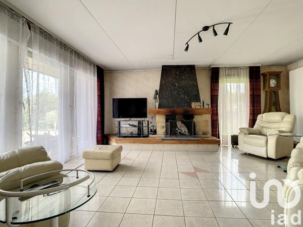 Maison à vendre 8 pièces 205 m² Dammarie-les-Lys