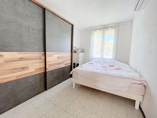 Fréjus Plage - T4 lumineux climatisé rénové cave