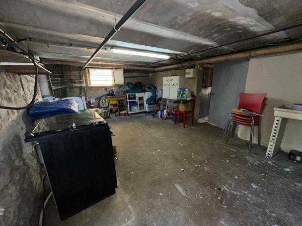 Gare de MONTARGIS à 5 mn à pied - A VENDRE ELEGANTE MEULLIERE de 85 m2 environ avec jardin de 566 m2