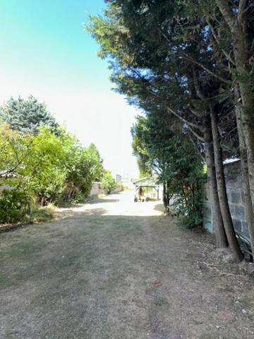 Gare de MONTARGIS à 5 mn à pied - A VENDRE ELEGANTE MEULLIERE de 85 m2 environ avec jardin de 566 m2