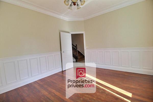 Gare de MONTARGIS à 5 mn à pied - A VENDRE ELEGANTE MEULLIERE de 85 m2 environ avec jardin de 566 m2