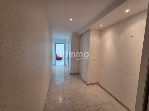 Appartement 2 pièces 65 m² entièrement rénové Quartier Barbanègre