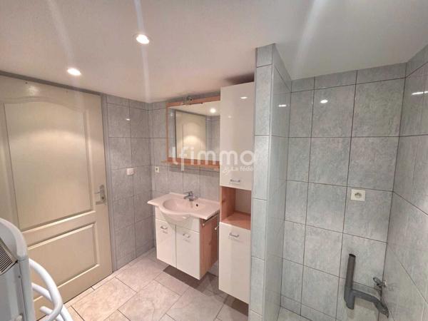 Appartement 2 pièces 65 m² entièrement rénové Quartier Barbanègre