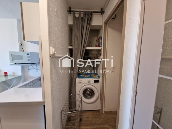 Les Sablettes, T2 vue mer à proximité immédiate des commerces et de la plage, à 5mn de la corniche de Tamaris