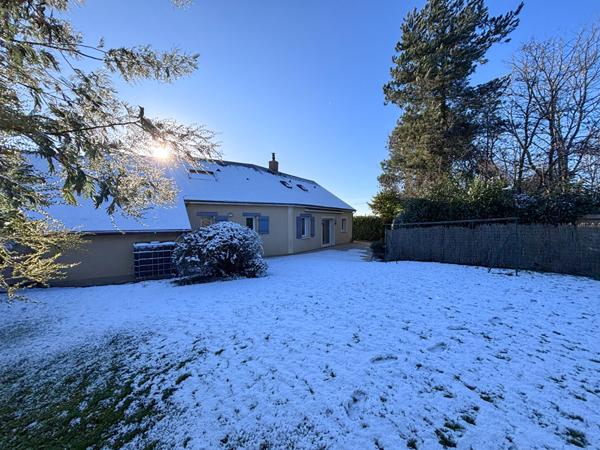 Maison - vie de plain pied - Château-Gontier Sur Mayenne - 4 chambres - 159 m2