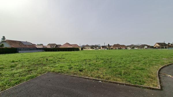 À vendre - Terrain projet construction 843 m² situé à Denguin (64230)