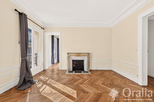 Appartement · Vente Paris (75008) 4 pièces · 76m²