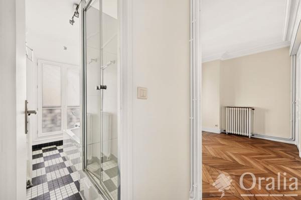 Appartement · Vente Paris (75008) 4 pièces · 76m²
