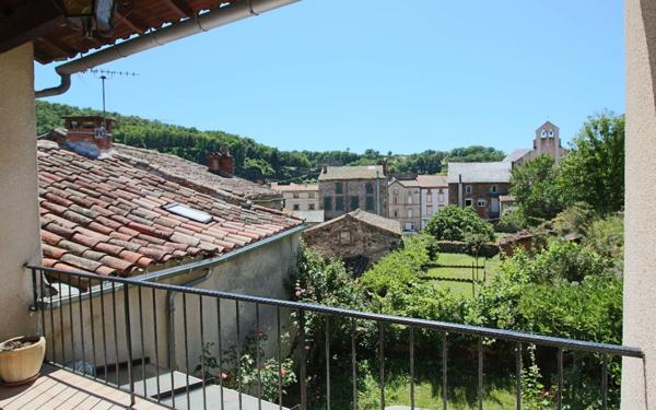 Maison à vendre    4 pièces •  Laguépie