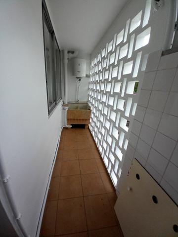 Appartement à louer    4 pièces • 58,75 m2    Les Abymes