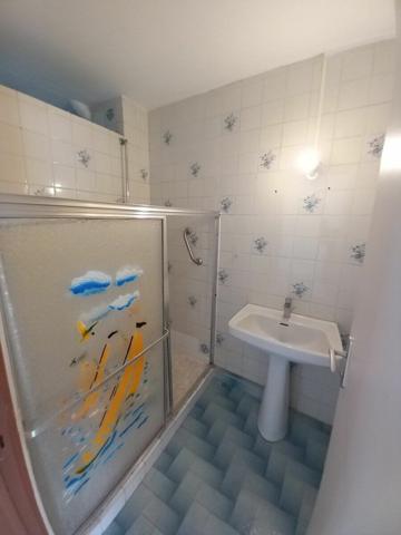 Appartement à louer    4 pièces • 58,75 m2    Les Abymes