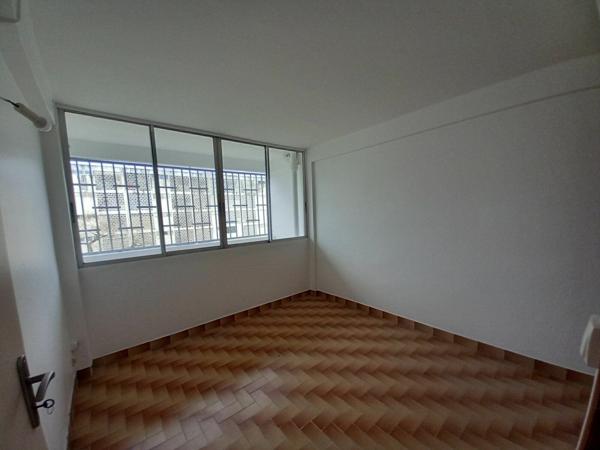 Appartement à louer    4 pièces • 58,75 m2    Les Abymes