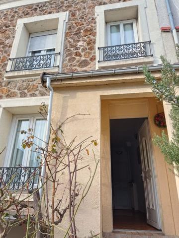 Maison Romainville 4 pièce(s) 150.15 m2