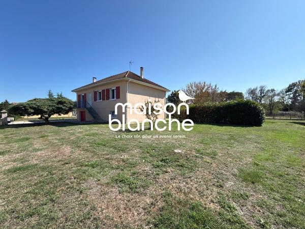 Maison avec terrains à Bâtir