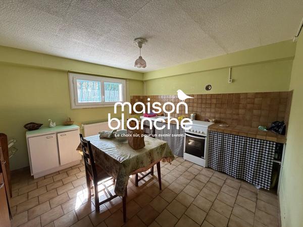 Maison avec terrains à Bâtir