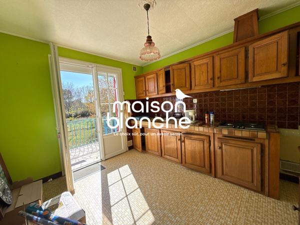 Maison avec terrains à Bâtir
