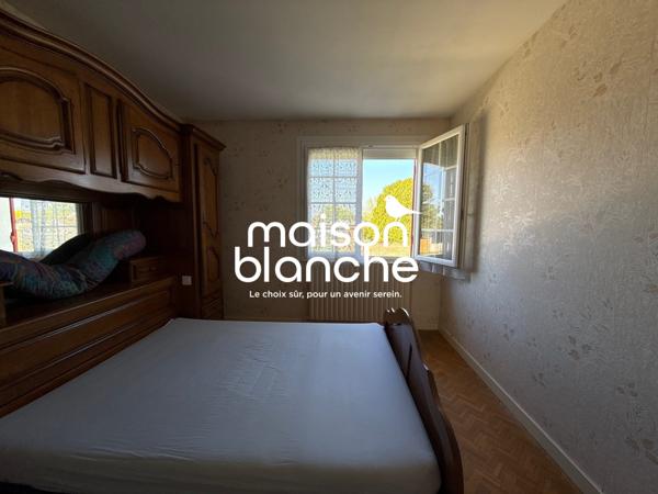 Maison avec terrains à Bâtir