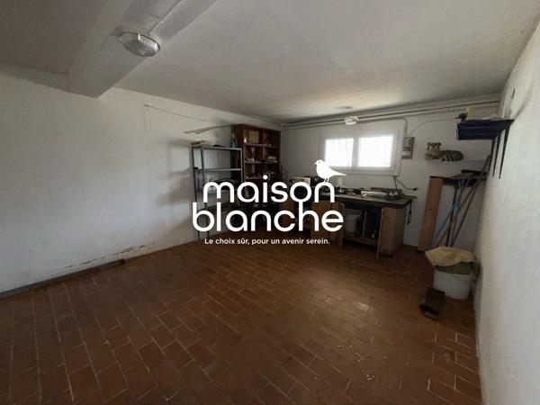 Maison avec terrains à Bâtir