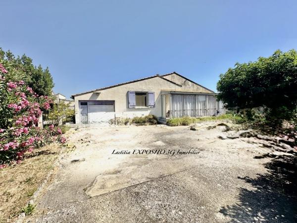 Vente / Maison de plain-pied à Saint-Laurent-des-Arbres (30126)