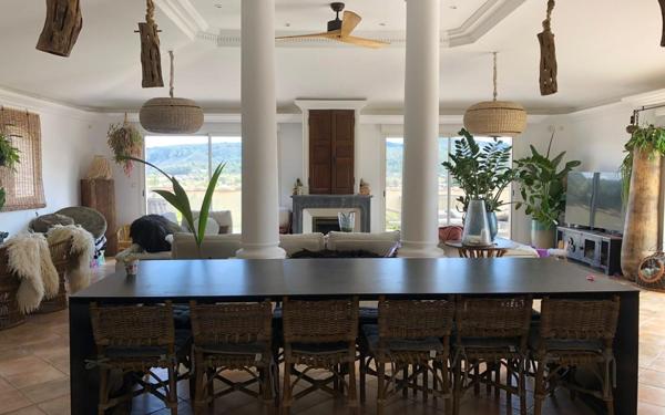 Maison à vendre    9 pièces •  Gréoux-les-Bains