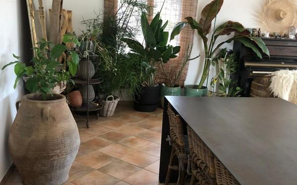 Maison à vendre    9 pièces •  Gréoux-les-Bains