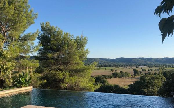 Maison à vendre    9 pièces •  Gréoux-les-Bains