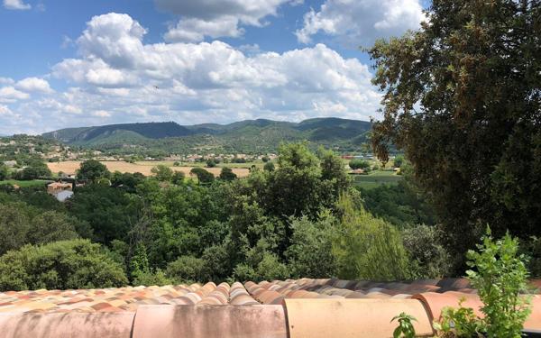 Maison à vendre    9 pièces •  Gréoux-les-Bains