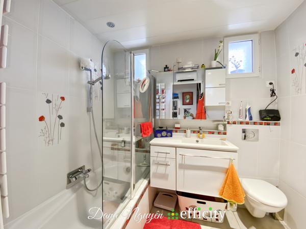 Maison
         4 pièces
        - 80 m² Exclusivité 135 000 €*