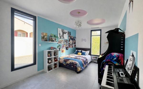 Maison à vendre    5 pièces •  Générac