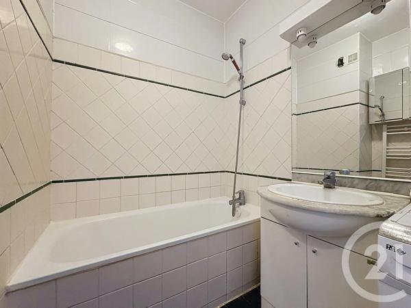 Appartement F3 à vendre  3 pièces - 58,03 m 2   VERSAILLES  - 78