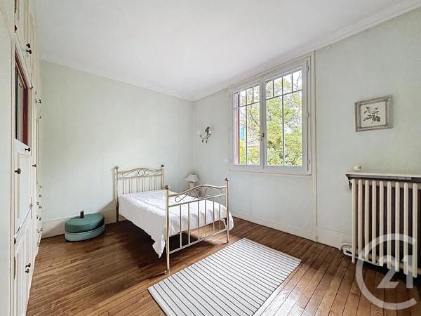 Maison à vendre  7 pièces - 197,68 m 2   LE VESINET  - 78