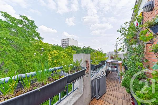 Appartement F3 à vendre  3 pièces - 91,07 m 2   PARIS  - 75020
