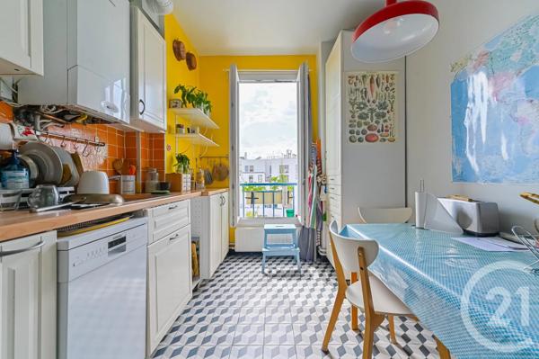 Appartement F3 à vendre  3 pièces - 91,07 m 2   PARIS  - 75020