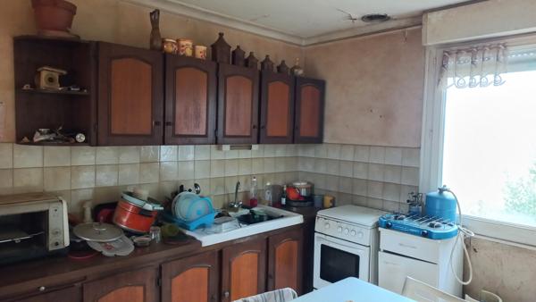 ENSEMBLE IMMOBILIER A VENDRE ATELIER, MAISON, APPARTEMENT A RENOVER NEULLIAC CENTRE BRETAGNE MORBIHAN (56)